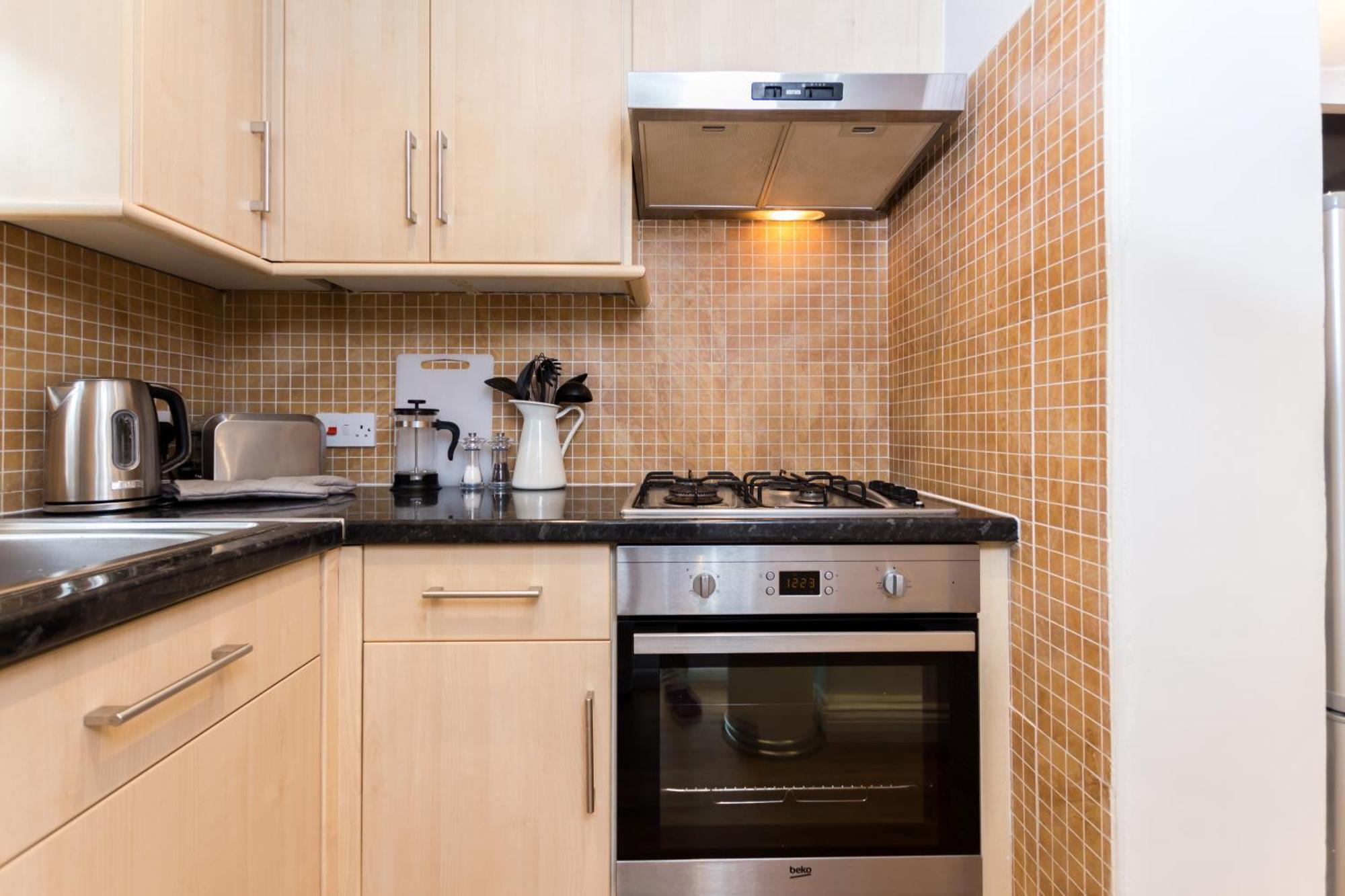 Amazing 1bdr With Private Decked Garden, Fast Wifi Appartement